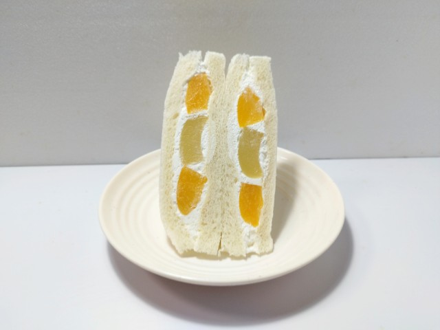 2025最新】もも・ももサンド 榛名牛乳使用【セブンイレブン】桃の